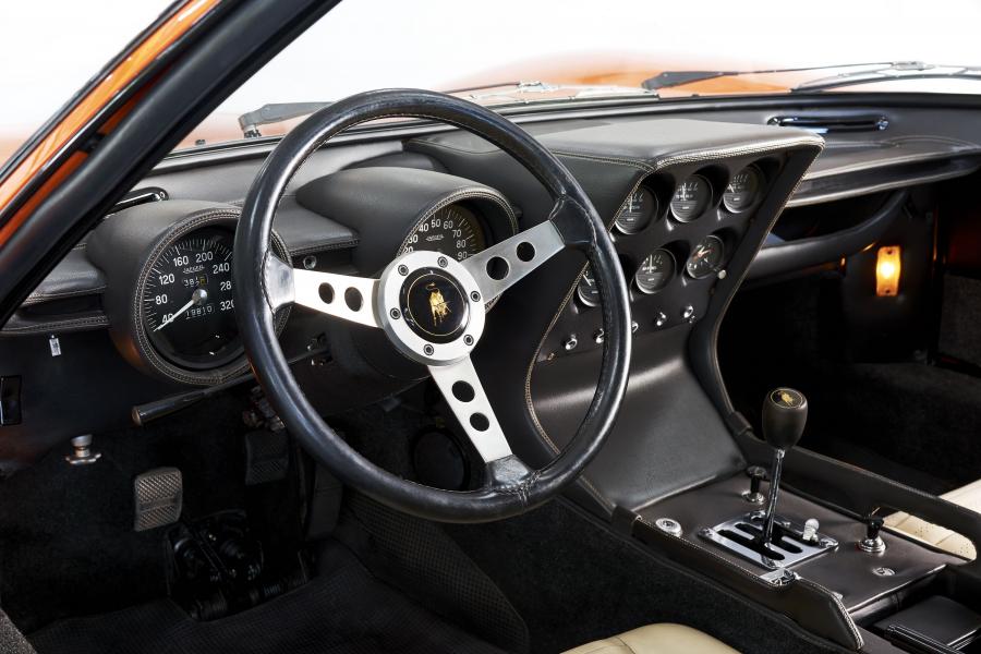 Торпедо Lamborghini Miura P400 (3586) 1969 года  (фото 7 из 9)